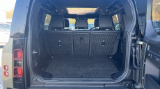 Land Rover Defender 3.0 D300 X-Dynamic SE 110 5dr Auto Diesel Estate